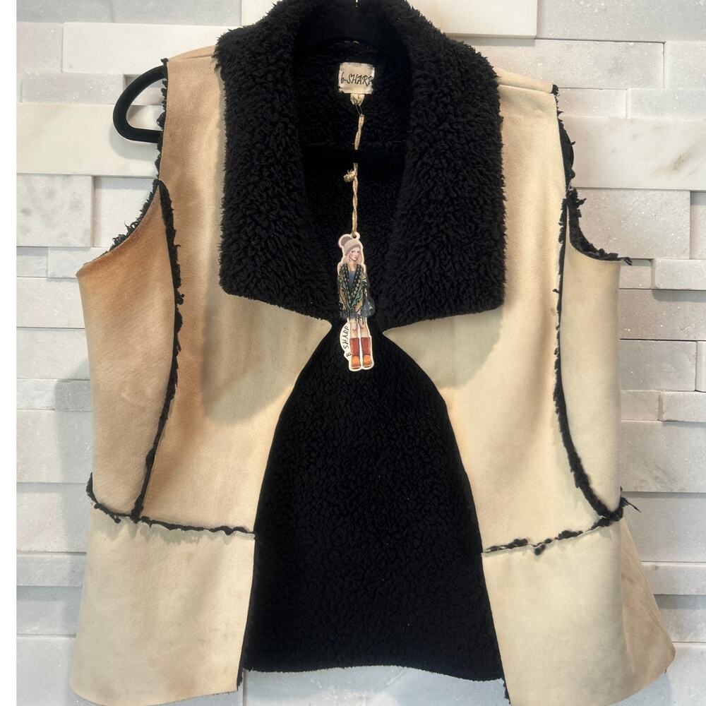 B SHARP NWT Distressed Faux Suede and Sherpa Lined/Collar Open Front Vest Boho L